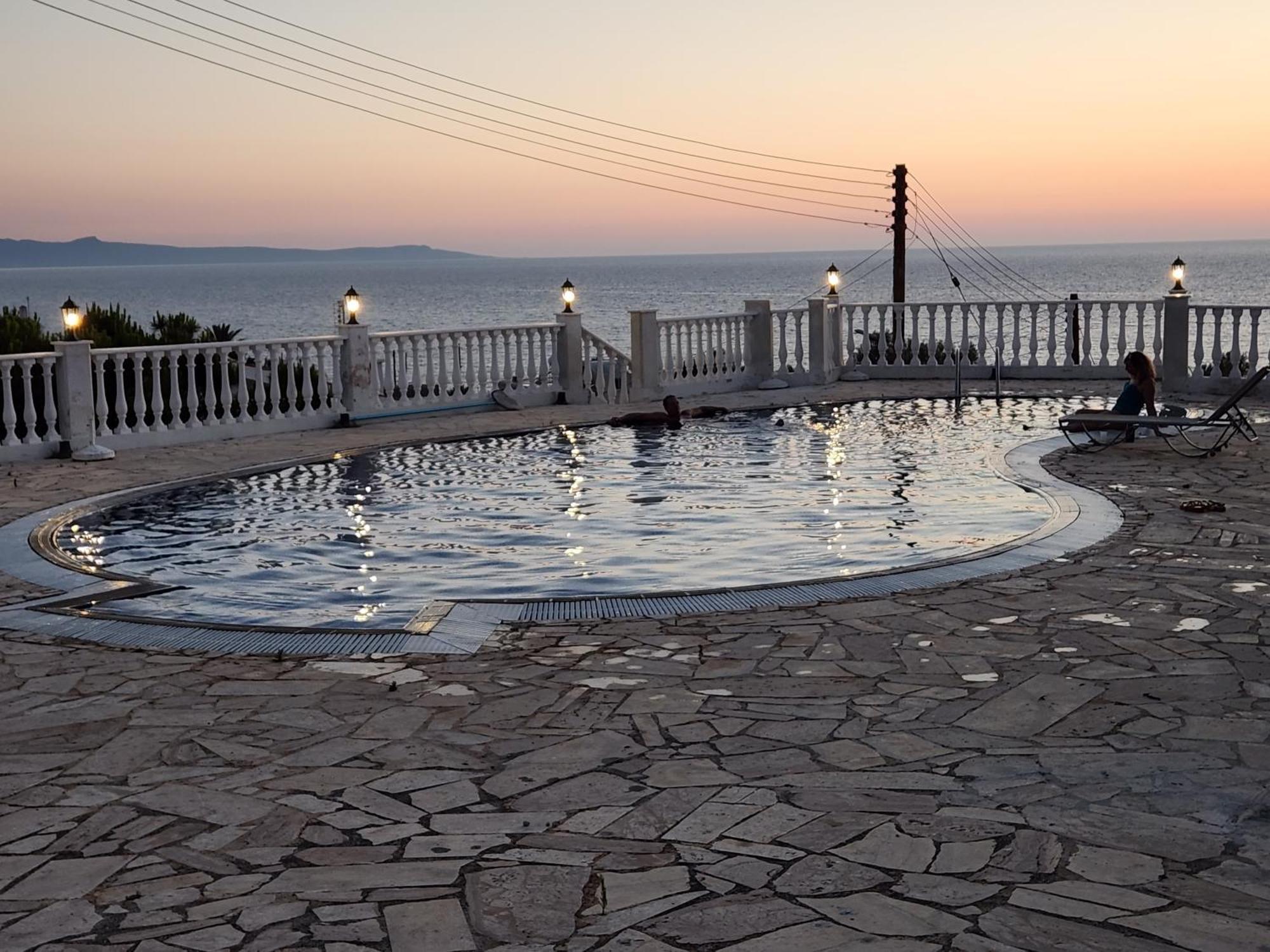 Serena Vacation Home Pomos Ngoại thất bức ảnh